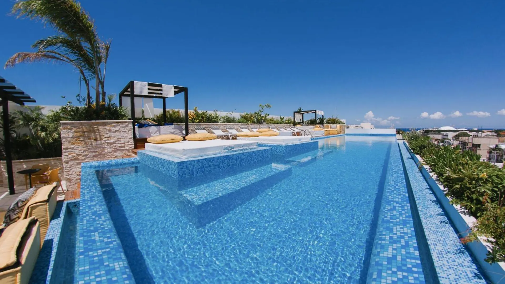 Gæstehus The City Condos By Menesse Playa del Carmen